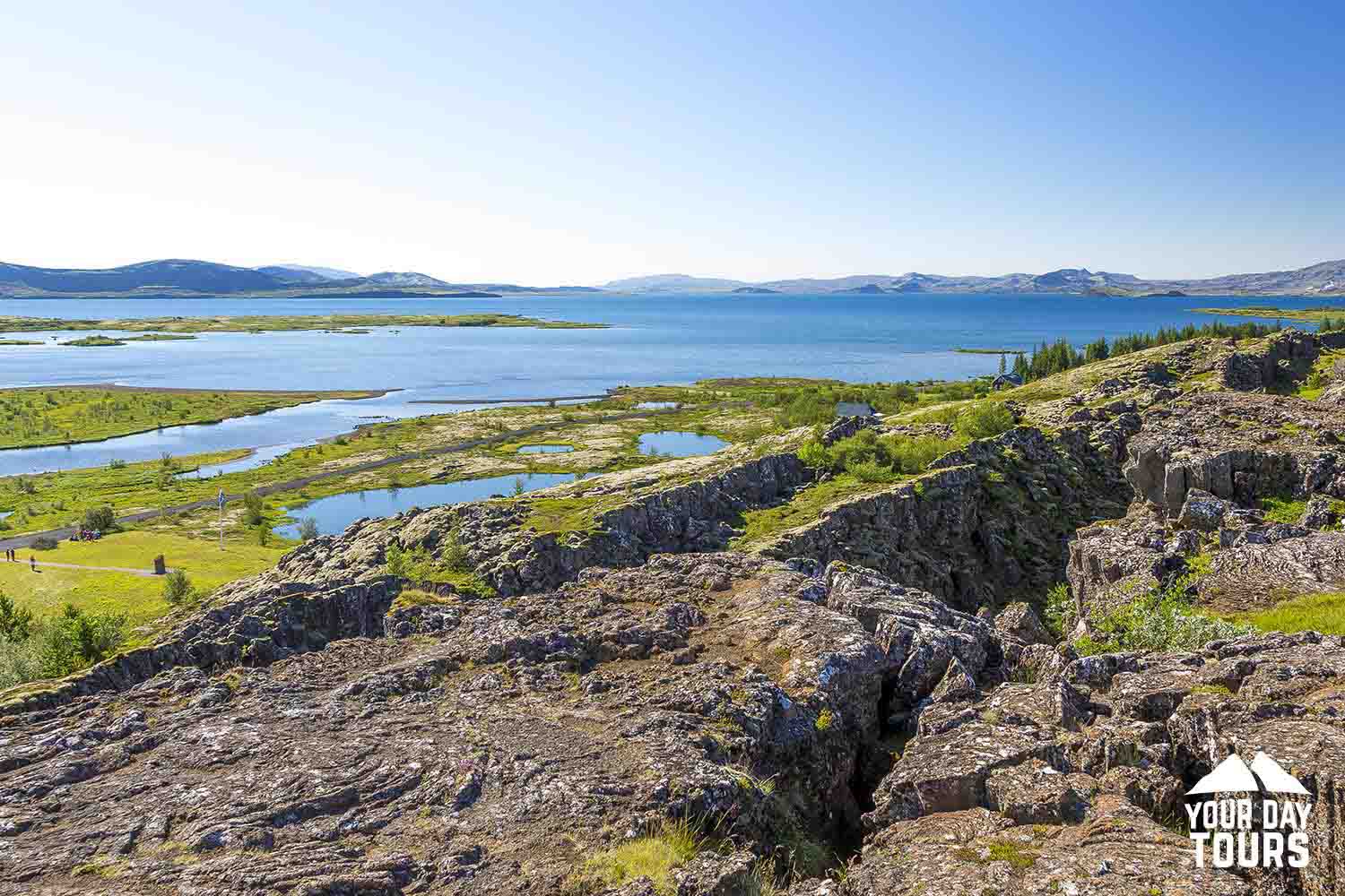 thingvallavatn lake in summer