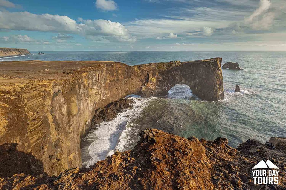 dyrholaey arch in the cliff