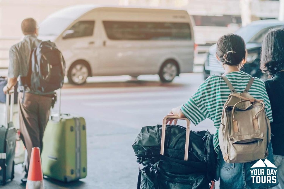 people with luggage at keflavik airport