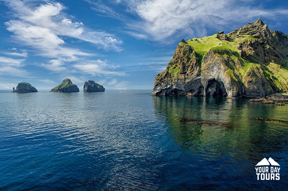 elephant rock iceland tour